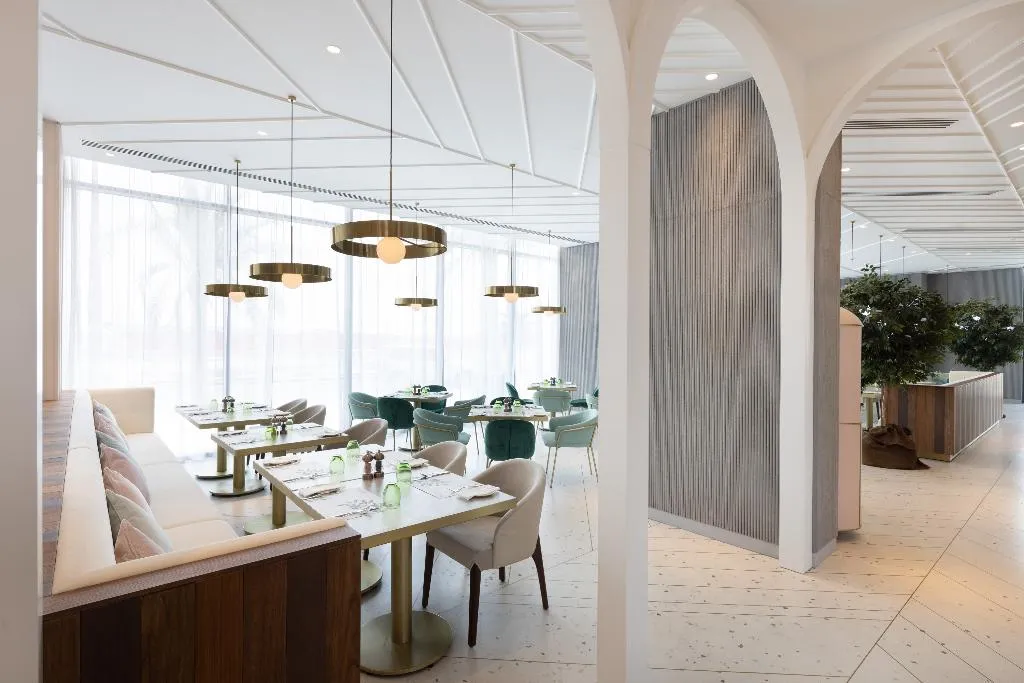 Restaurant, Ecos Dubai Al Furjan Hotel, Dubai