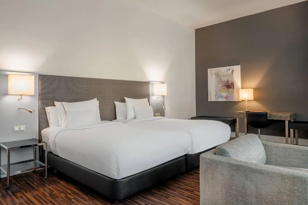 Room, AC Hotel Palacio del Retiro Autograph Collection, Madrid