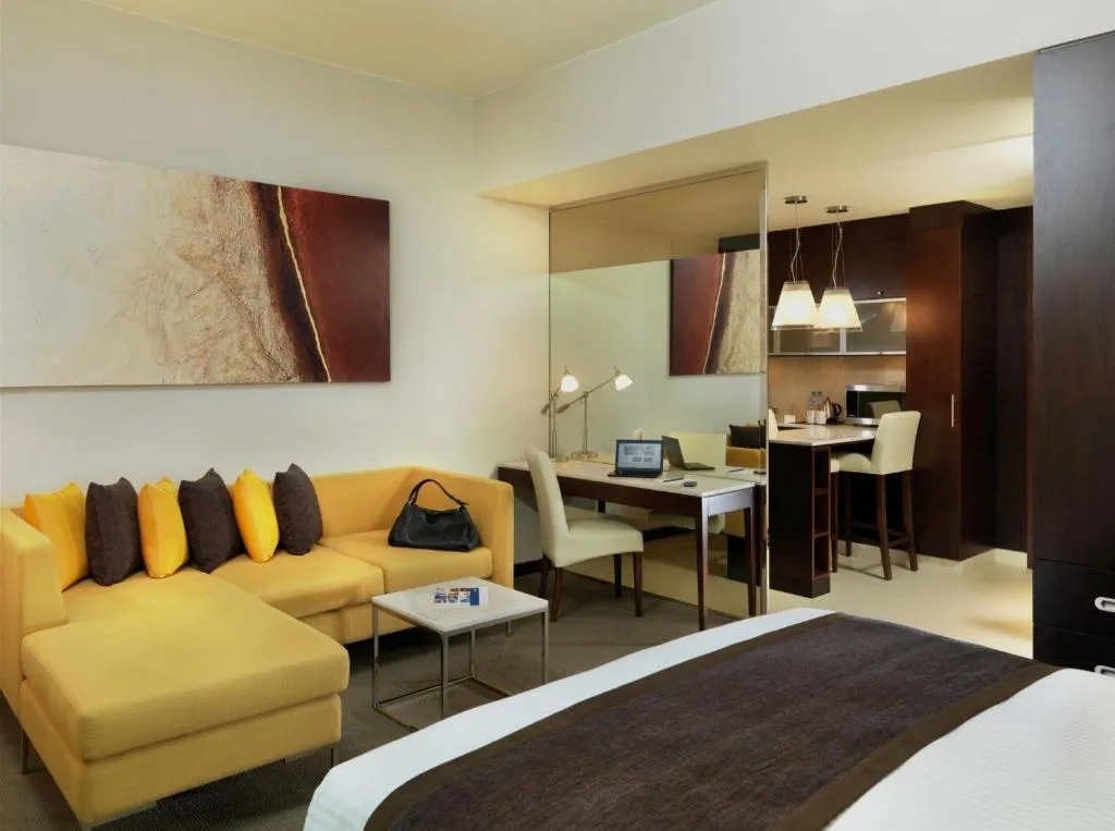 STUDIO WITH KITCHENETTE Room, Centro Sharjah, Dubai