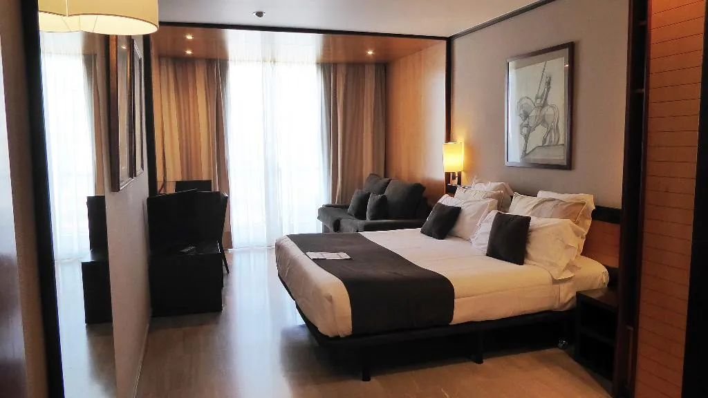 TRIPLE POOL VIEW Room, Estela Barcelona, Costa Brava