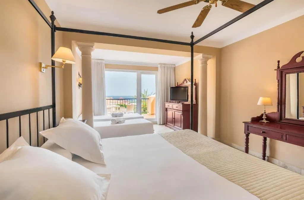 FAMILY ROOM CONNECTING ROOM Room, Hotel Guadalmina, Costa Del Sol