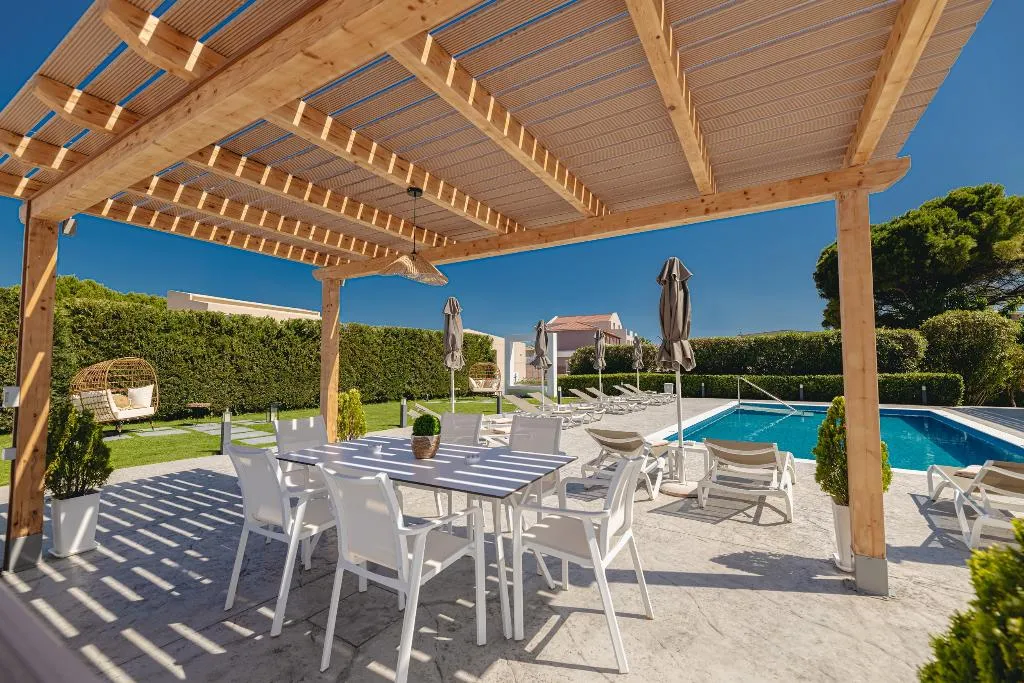 Pool, White Canvas Boutique Studios, Zante