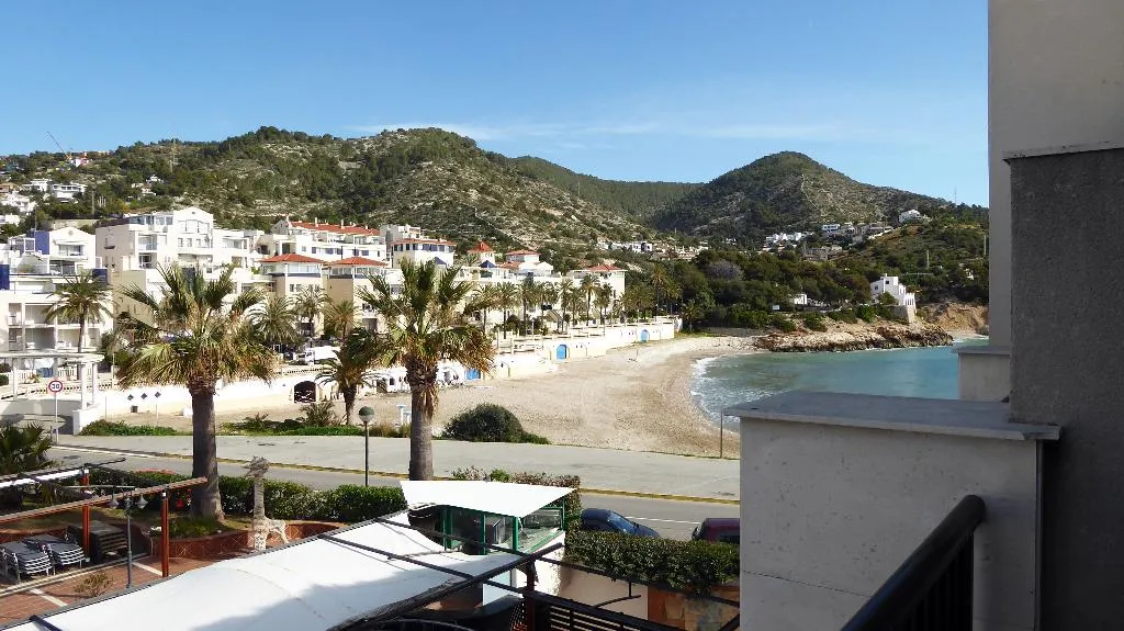 Double or Twin POOL VIEW Room, Estela Barcelona, Costa Brava