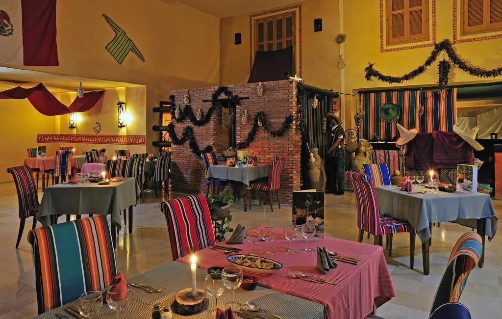 Restaurant, Chich Khan Hotel, Tunisia