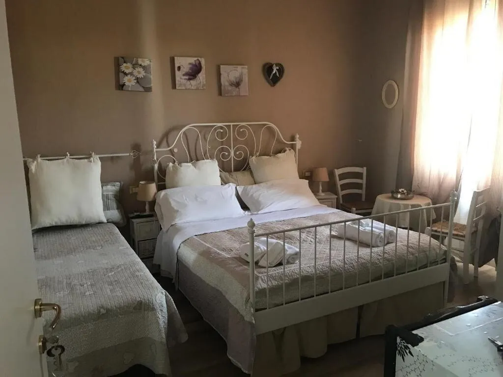 Room, Morgagni House, Rome