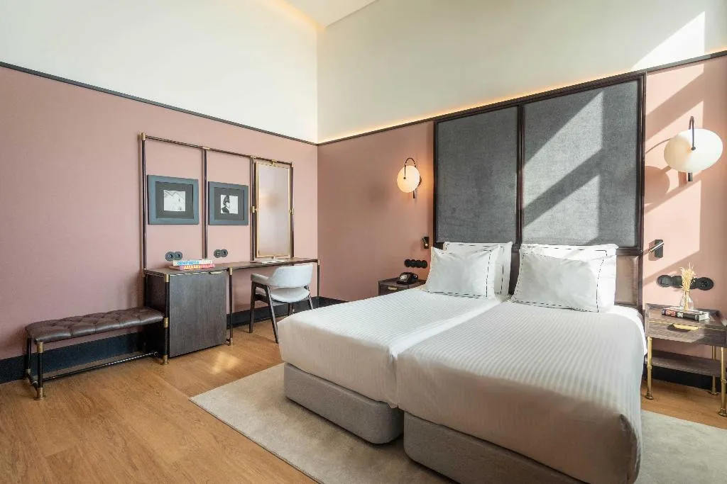 DOUBLE SUPERIOR RIVER VIEW Room, The Editory Riverside Santa Apolonia Hotel, Lisbon