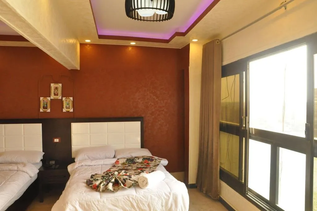 Room, Nile Sky Hotel and Suites, Cairo