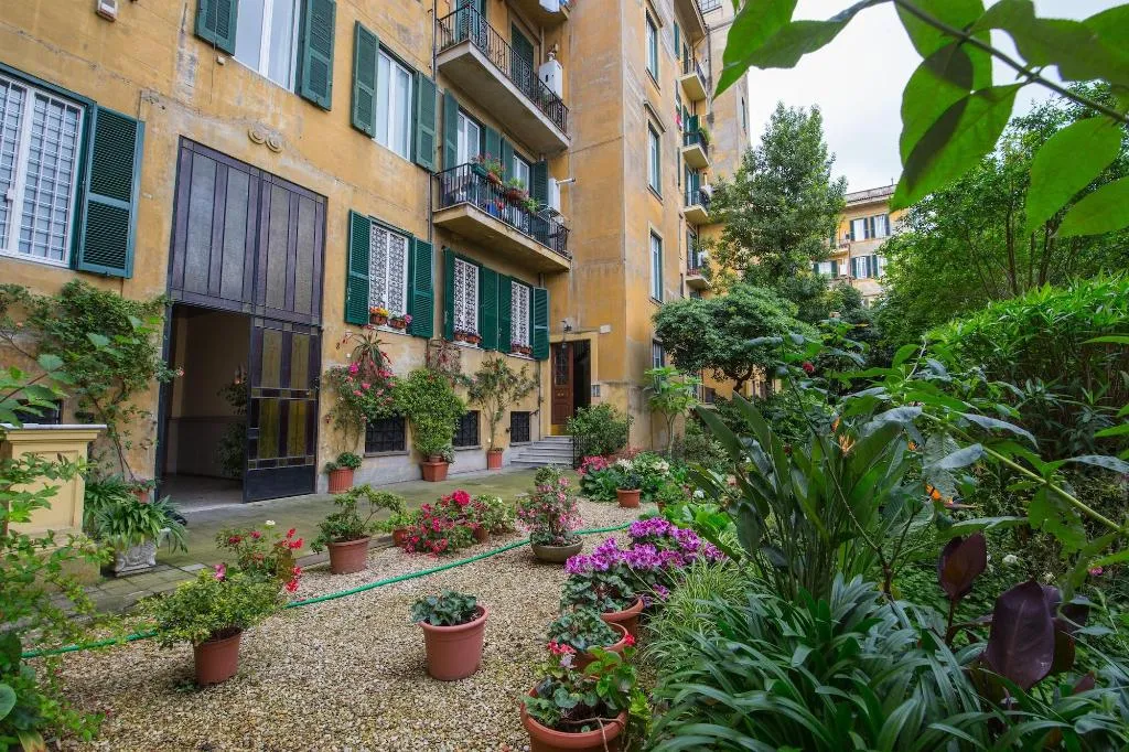 Terrace, Urban Pine Rooms, Naples