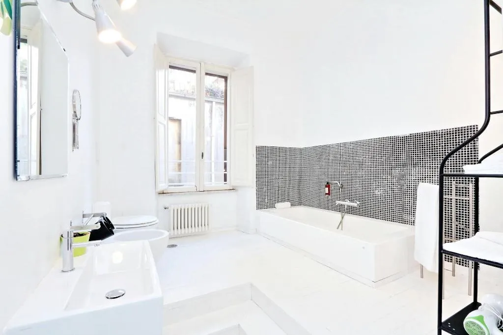 Room, Lucky Domus, Naples