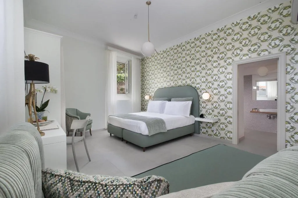 DOUBLE SUPERIOR Room, Relais Villa Savarese, Naples