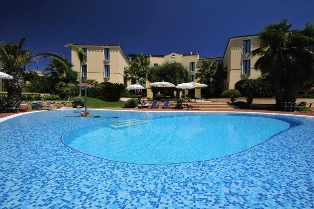 Pool, Arbatasar, Cagliari