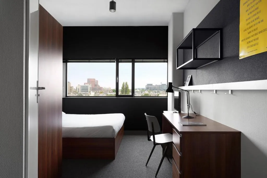 DOUBLE EXECUTIVE Room, The Social Hub Amsterdam City, Amsterdam