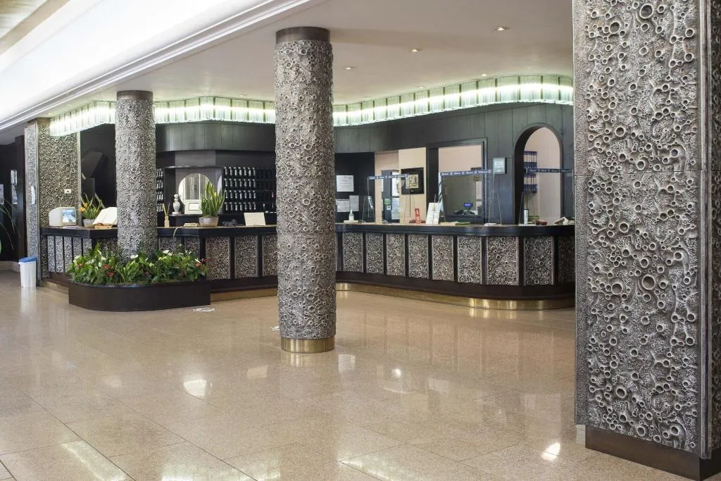 Lobby, Pietra Di Luna, Naples