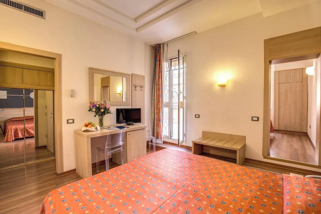 QUADRUPLE STANDARD Room, Hotel San Remo, Rome