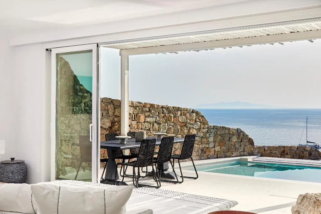 SUITE WITH PRIVATE POOL Room, Royal Myconian - Leading Hotels of the World, Mykonos