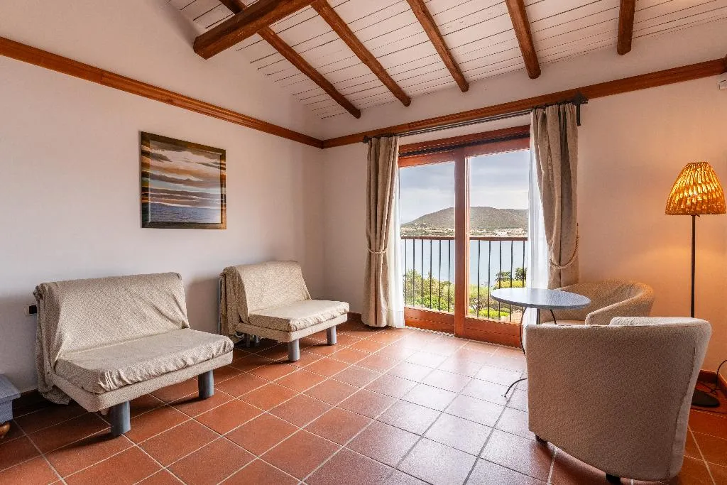JUNIOR SUITE CAPACITY 3 Room, Hotel Palumbalza, Olbia