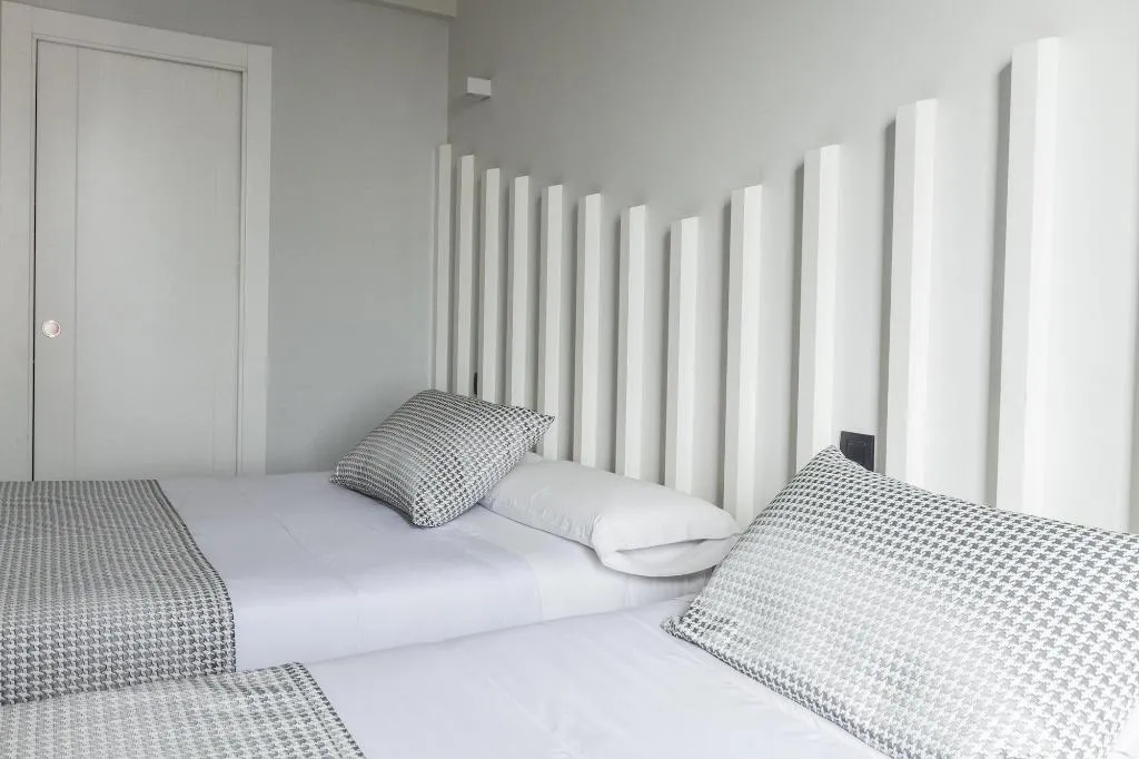 Room, Hostal El Carmen, Madrid