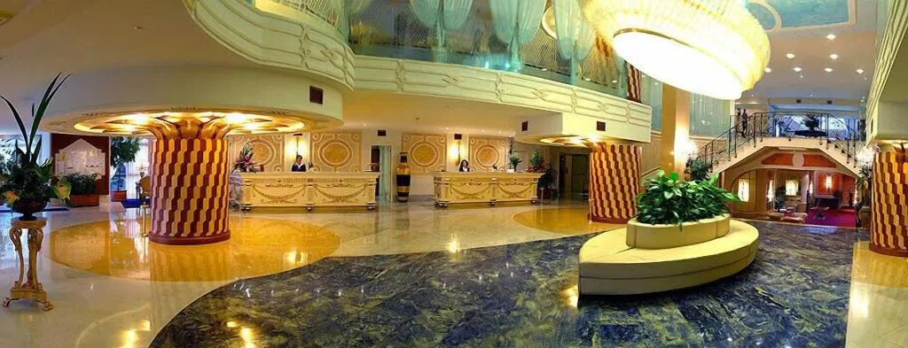 Lobby, Grand Hotel La Pace, Naples
