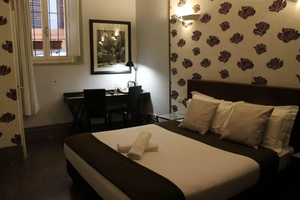 Room, Relais Palazzo Taverna, Rome