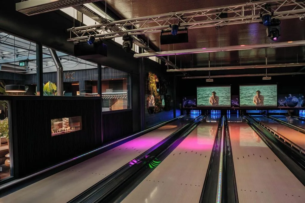 Sports and Entertainment, Hotel Mitland, Amsterdam