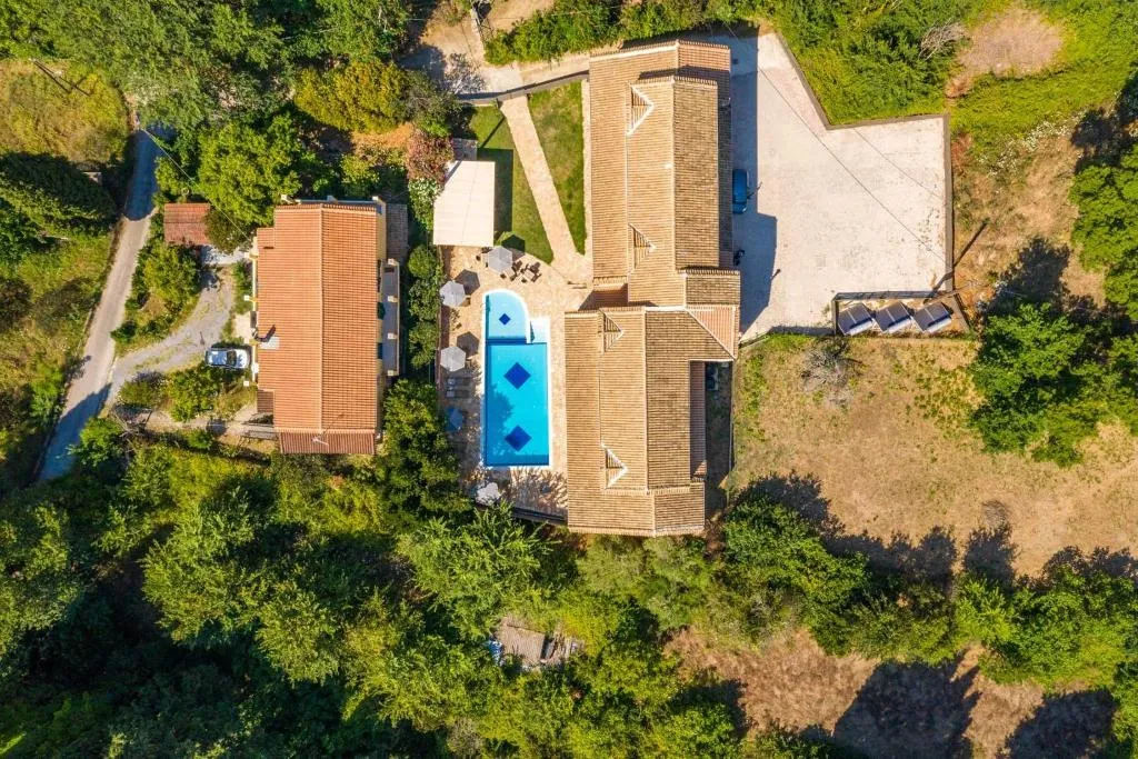 STUDIO DELUXE POOL VIEW Room, Bella De Lux Apts, Corfu