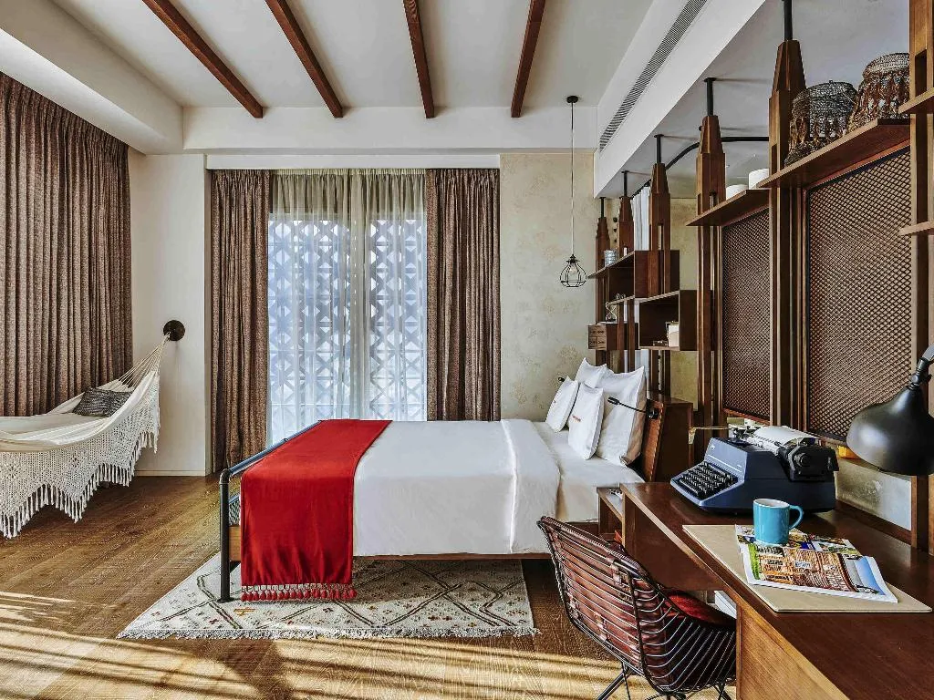 SUITE STANDARD Room, 25hours Hotel Dubai One Central, Dubai