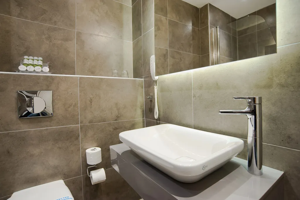 SUITE STANDARD Room, Parnassos Delphi, Athens