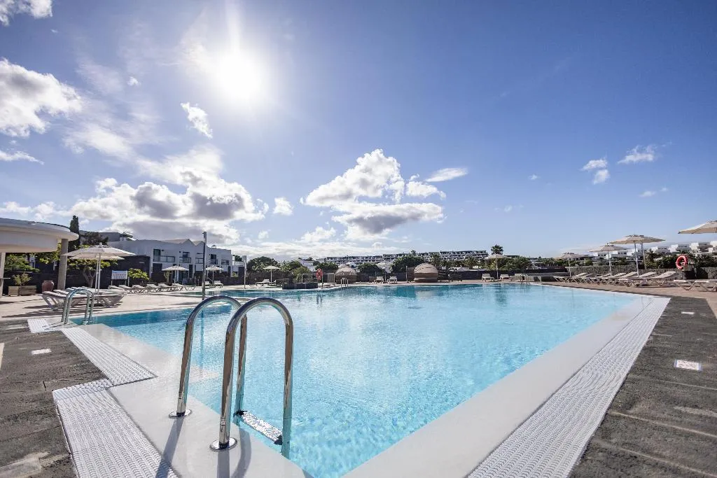 Pool, Caybeach Papagayos, Lanzarote