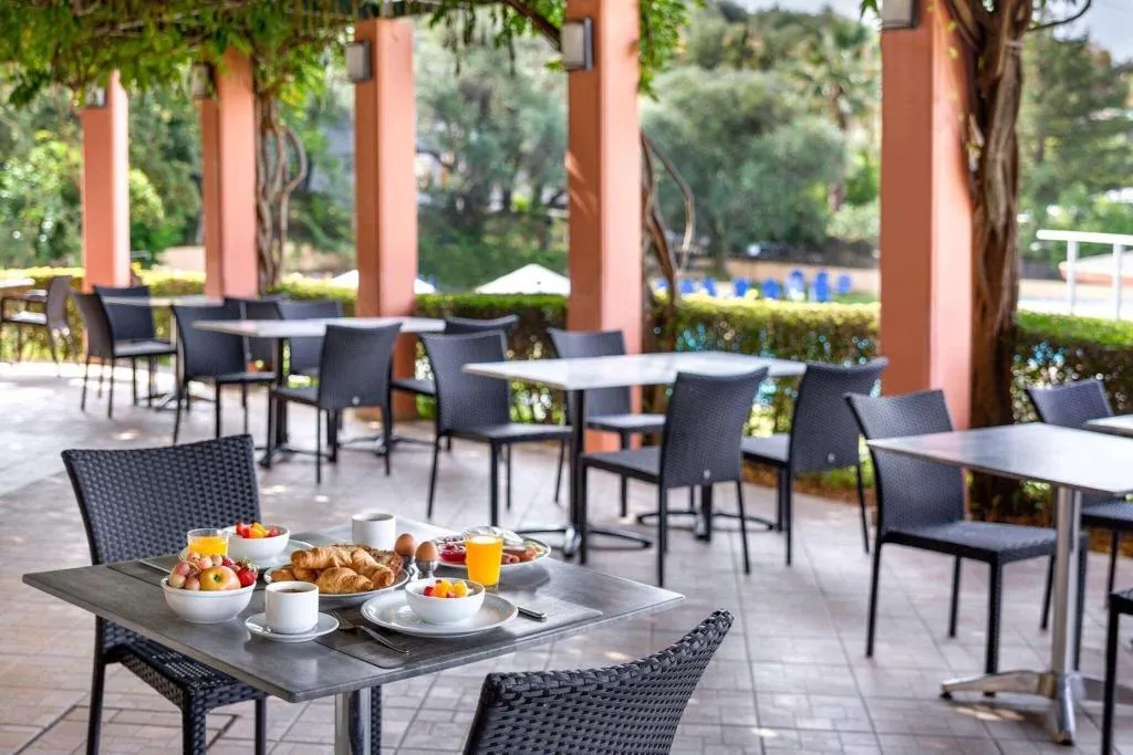 Restaurant, Century Resort, Corfu