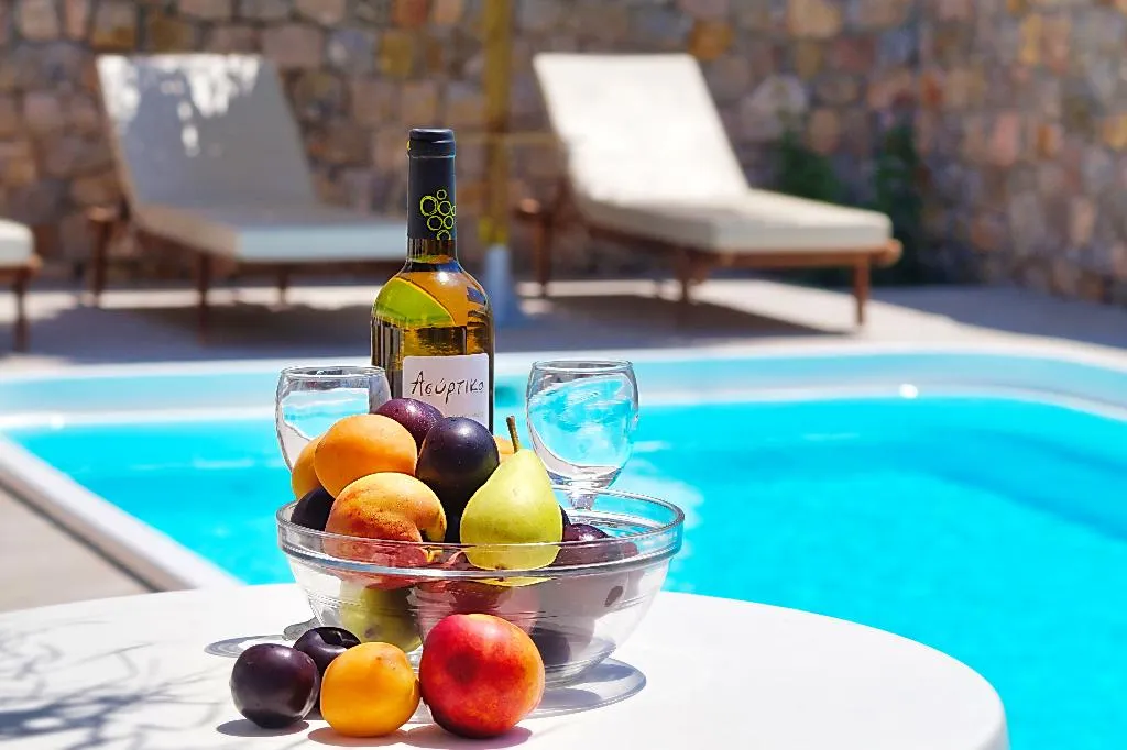 Pool, Avraki, Santorini
