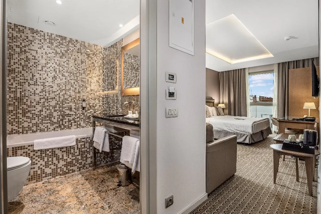 Double or Twin EXECUTIVE Room, Hotel Royal Prague, Prague