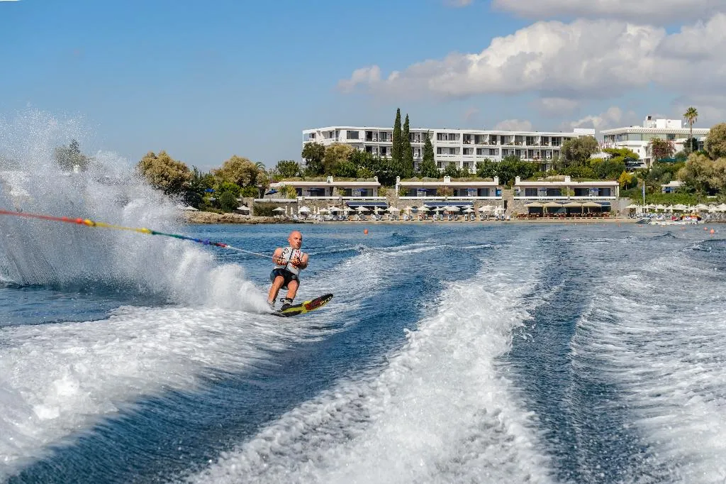 Sports and Entertainment, Grand Resort Lagonissi, Athens
