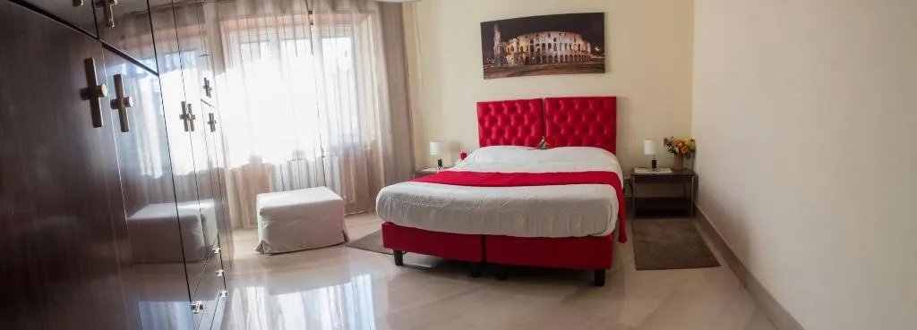 Room, Desiderio Di Roma, Naples