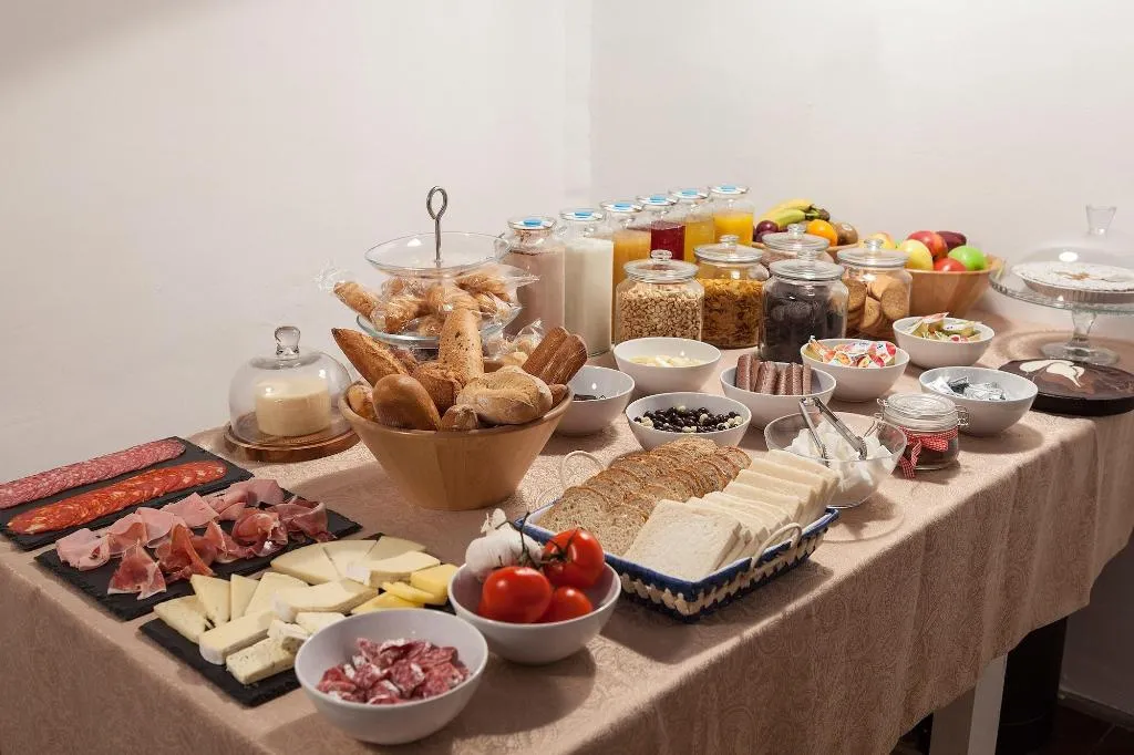 Restaurant, Hostel Bed In Girona, Costa Brava