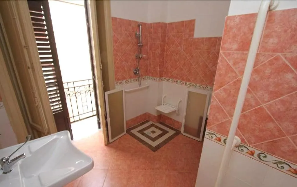 Room, Concordia, Palermo