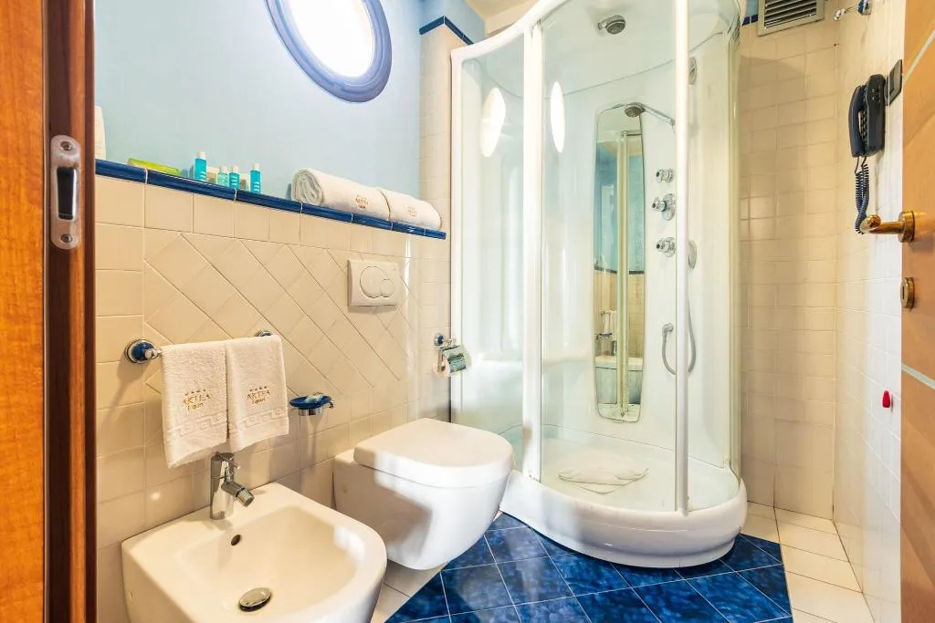 Room, Aktea, Catania