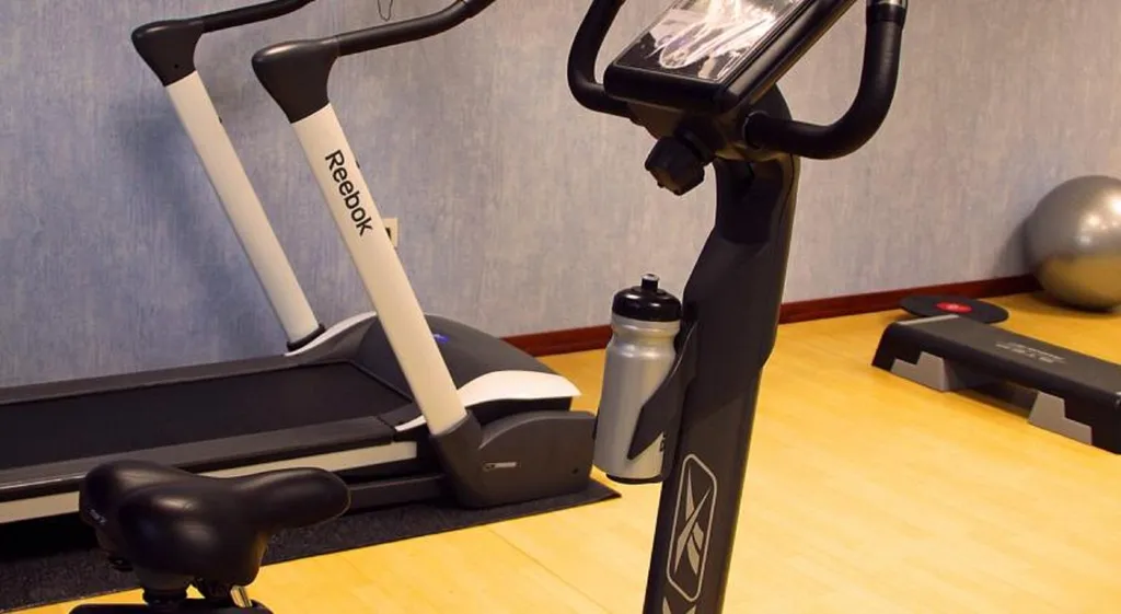 Sports and Entertainment, Al Raya Hotel Apartments, Dubai