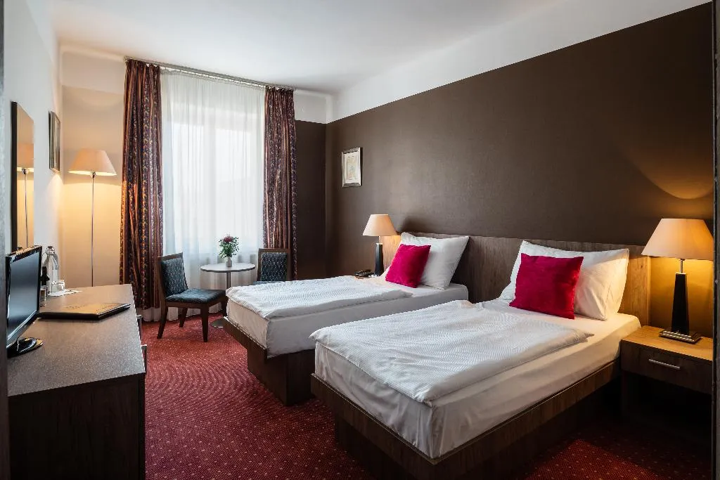 DOUBLE STANDARD Room, Harmony, Prague