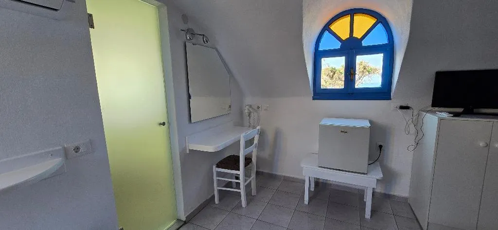 Double or Twin STANDARD Room, Caldera View Resort-Adults only, Santorini