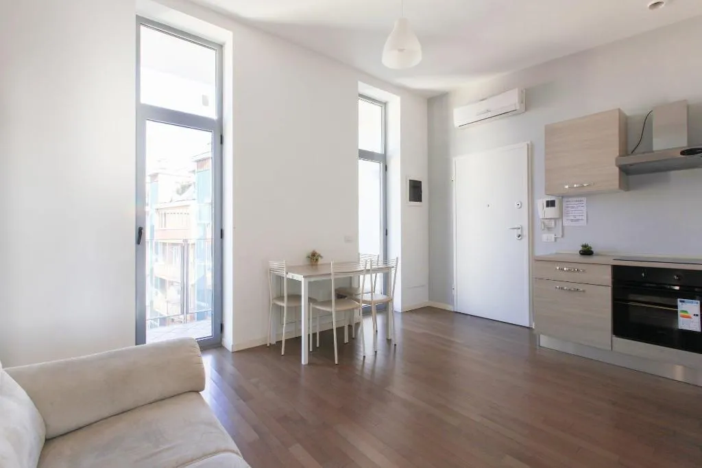 Room, Red Line Room Division, Milan