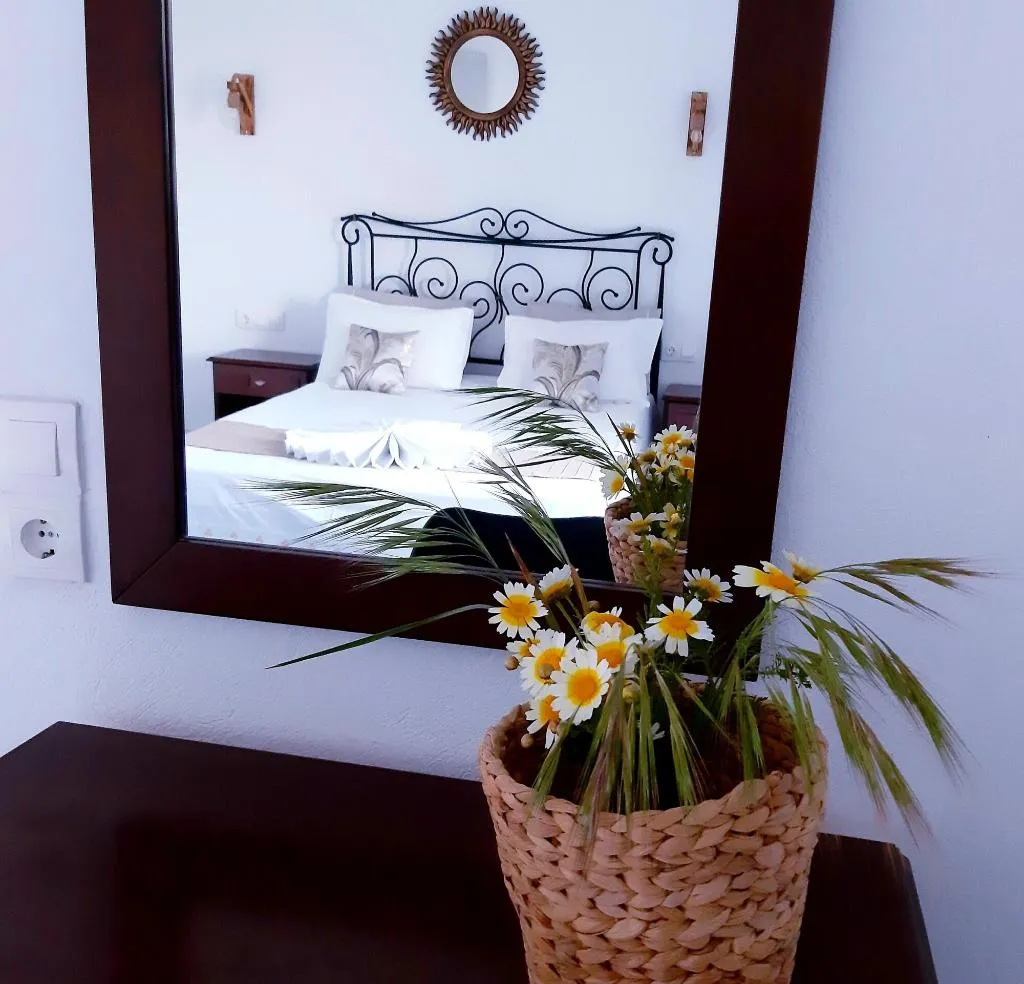 Room, Atalos Suites, Santorini