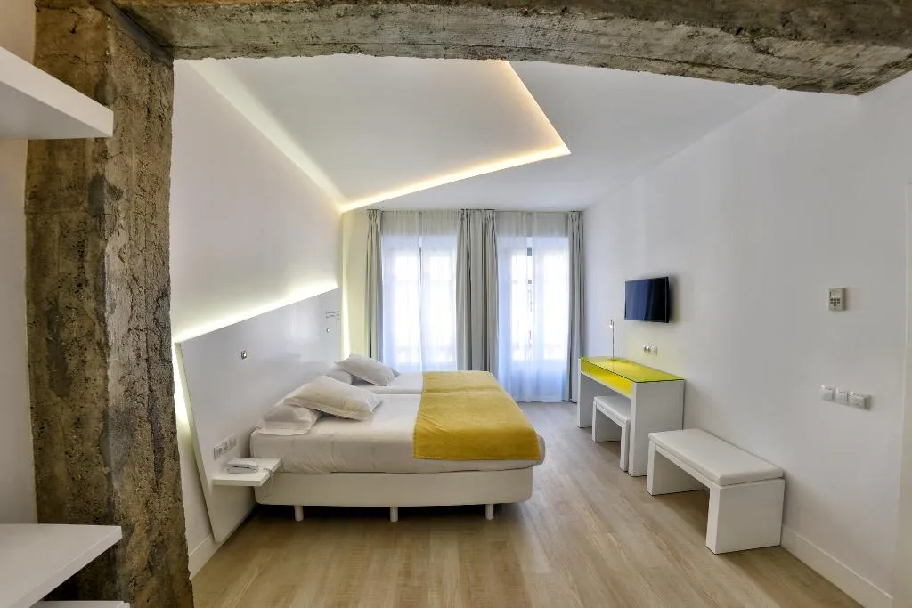 DOUBLE SUPERIOR Room, Atarazanas Malaga Boutique Hotel, Costa Del Sol