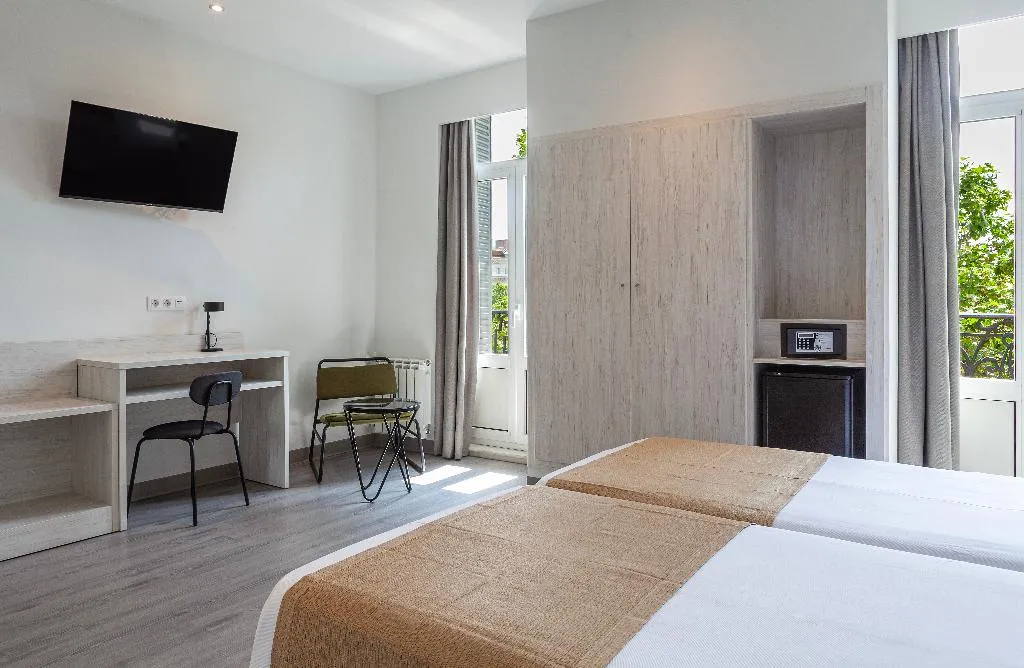 TWIN SUPERIOR Room, Mediodia, Madrid