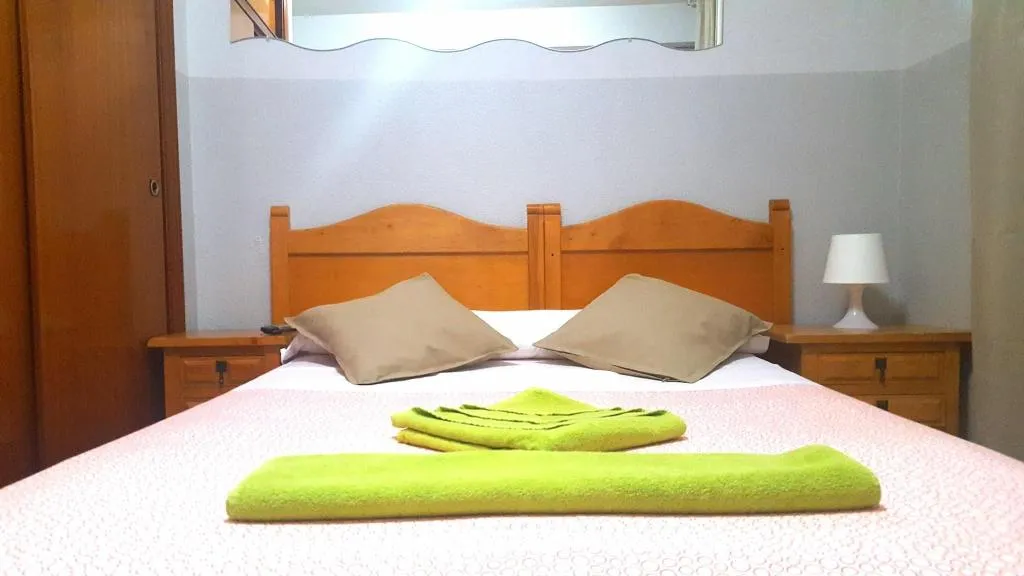 Room, Hostal El Peine, Madrid