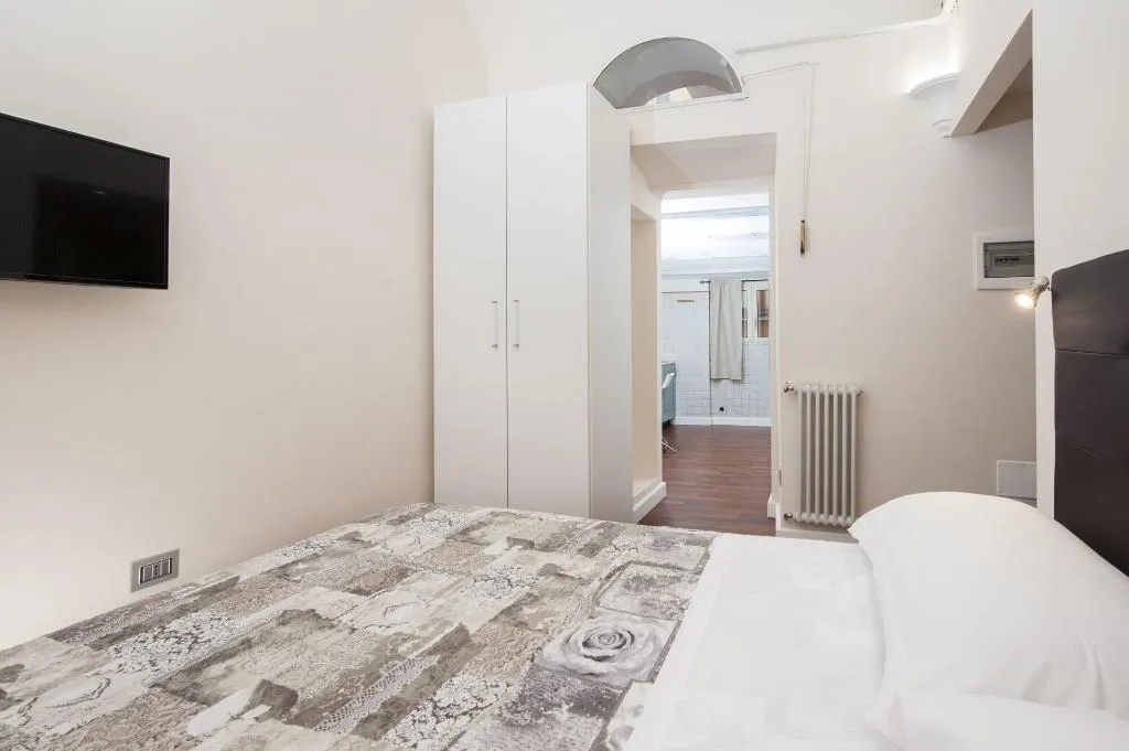 Room, Trinity Luxury Rooms, Rome