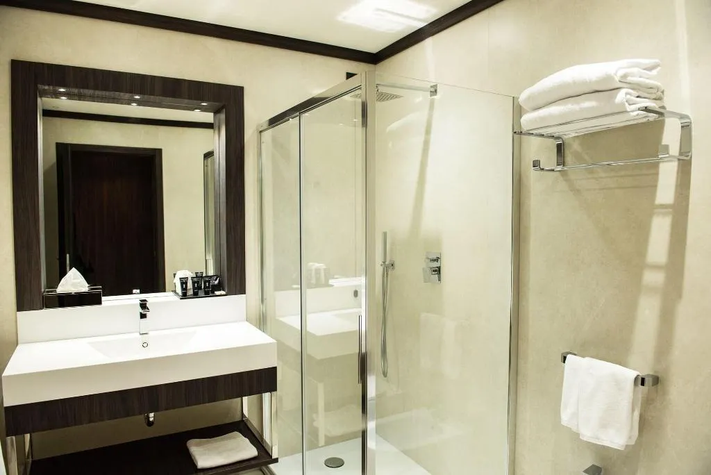 Room, Gold Tower Lifestyle Hotel, Naples