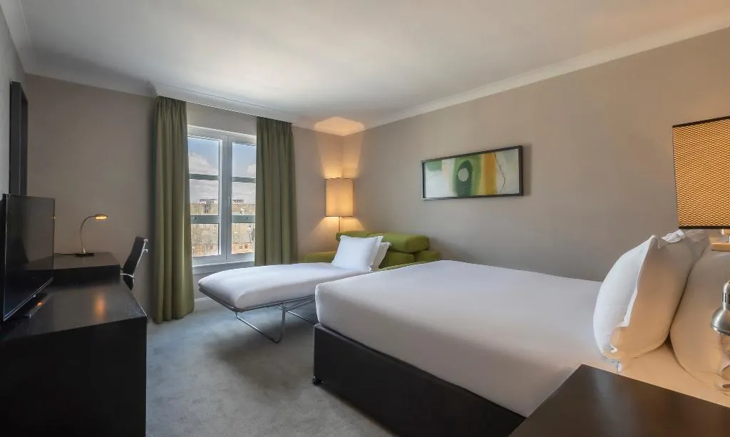 DOUBLE QUEEN SIZE BED Room, Hilton Dublin Charlemont, Dublin