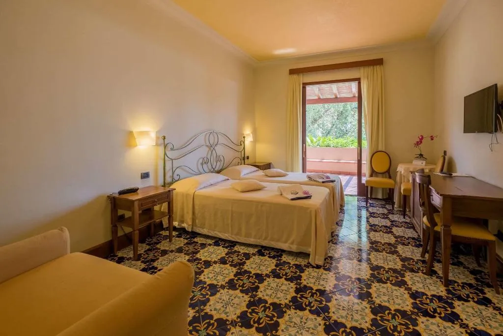 Room, Aktea, Catania