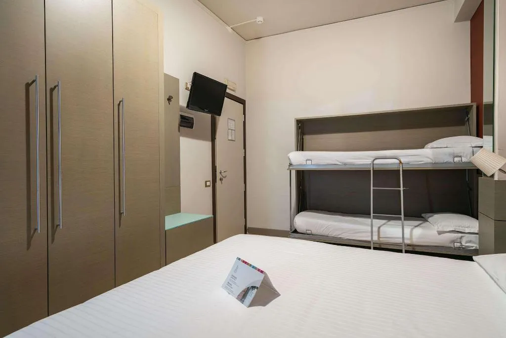 Room, Palace Hotel, Naples