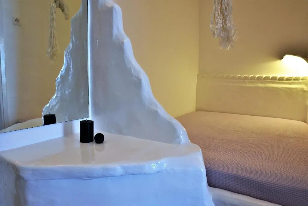 Room, Adamas Hotel, Santorini